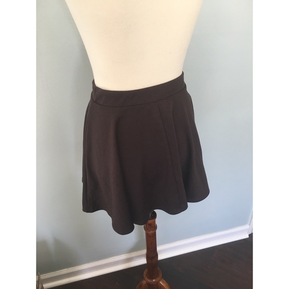 Women’s Brown Mini Skirt - Picture 3 of 4